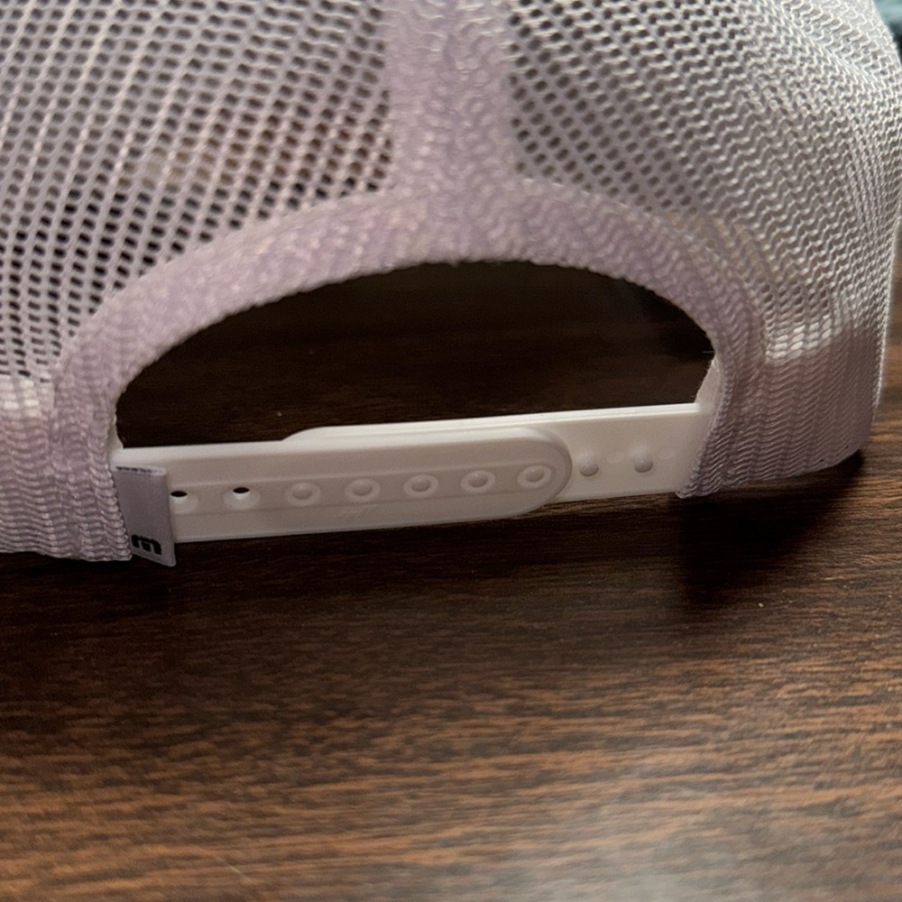 NWT Travis Mathew golf hat cap white snap-back OS Highs and Lows travismathew - Picture 2 of 5